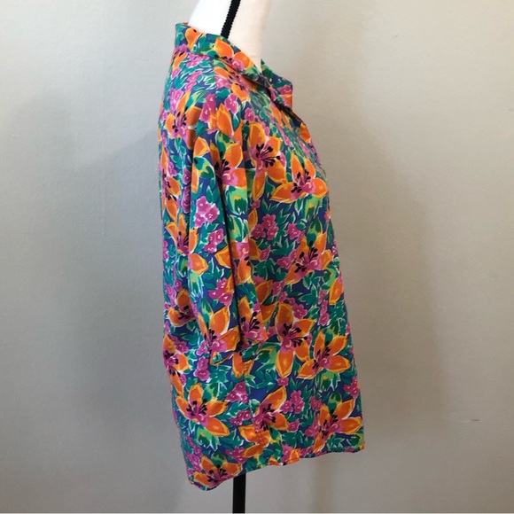 Vintage Woolrich Tropical Button-Down Shirt - Picture 5 of 8